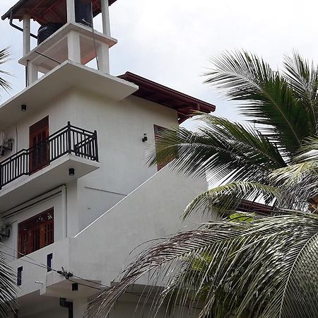 Sanjula Apartments Hikkaduwa Luaran gambar