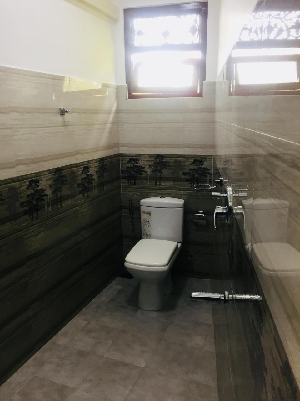 Sanjula Apartments Hikkaduwa Luaran gambar