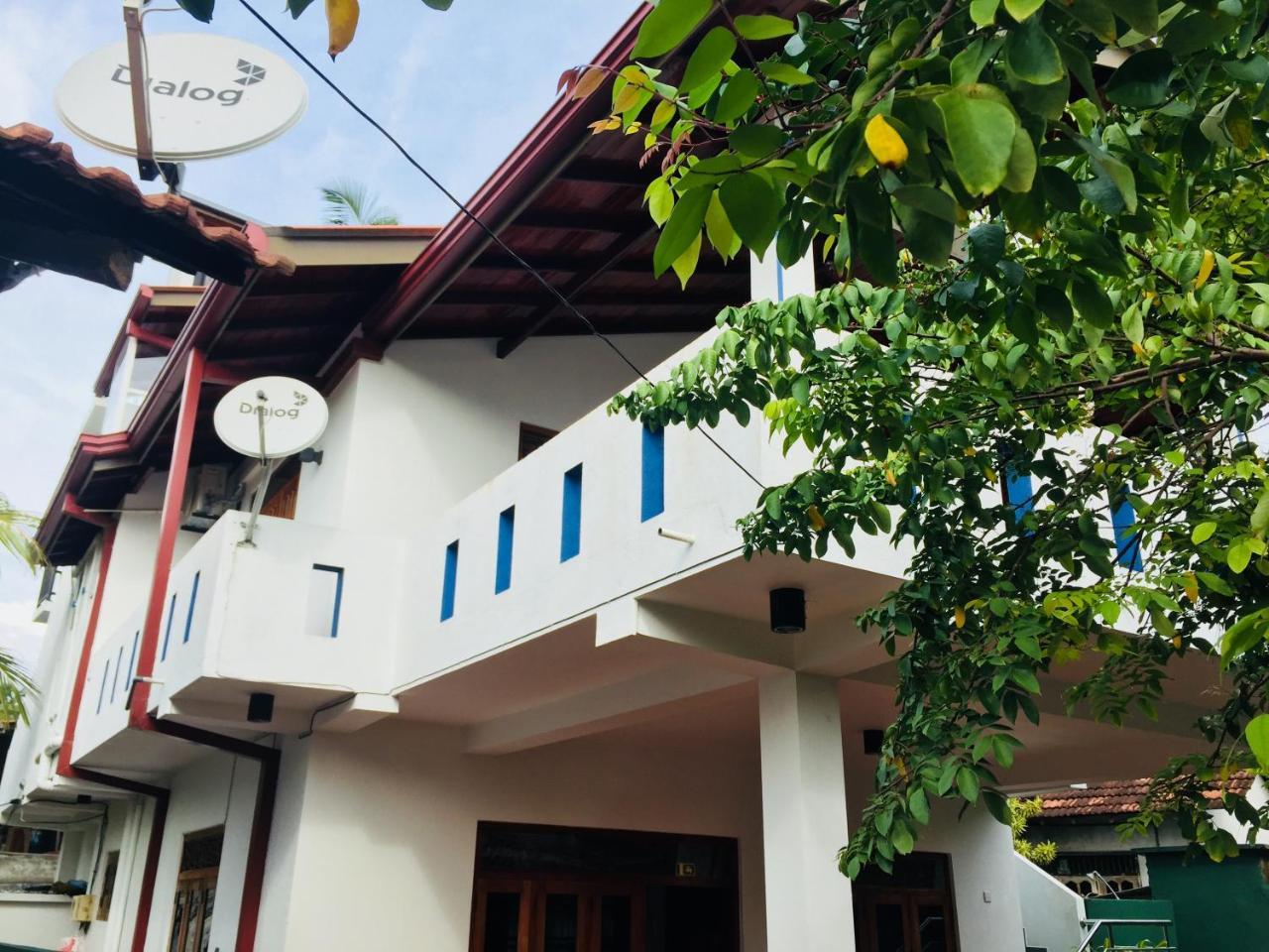 Sanjula Apartments Hikkaduwa Luaran gambar